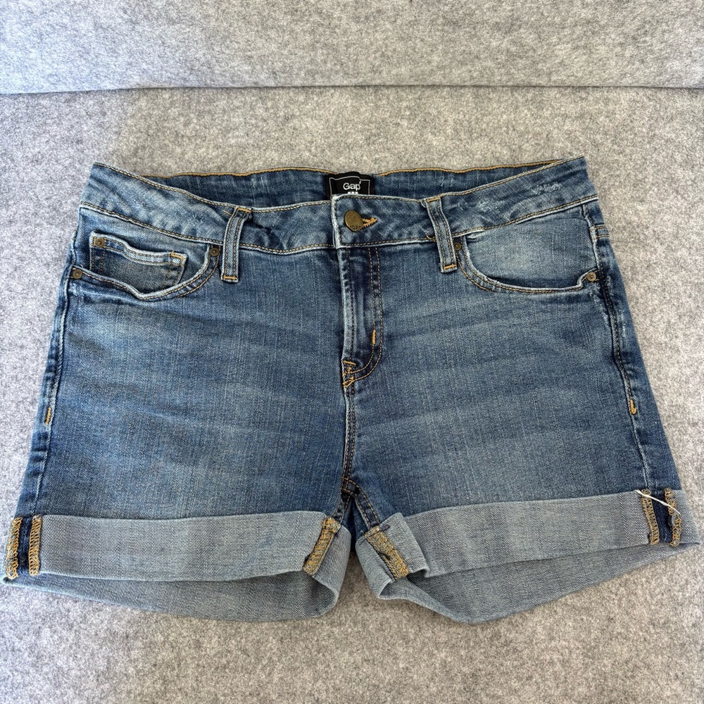 Gap real straight  Blue Denim Shorts with cuffed hems 8/29